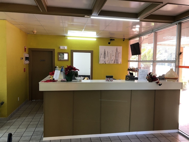 Imagen de los interiores del Hotel Regency Inn, Perry. Foto 14