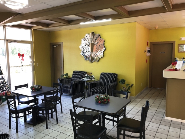 Imagen del bar/restaurante del Hotel Regency Inn, Perry. Foto 3