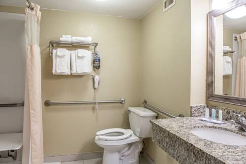 Imagen general del Hotel Regency Inn and Suites New London, Mystic. Foto 1