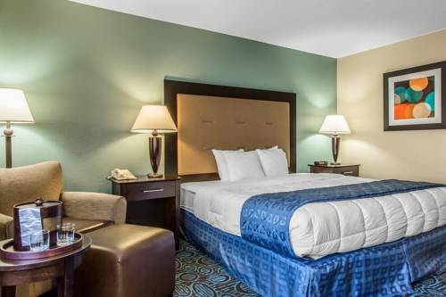 Imagen de la habitación del Hotel Regency Inn and Suites New London, Mystic. Foto 10