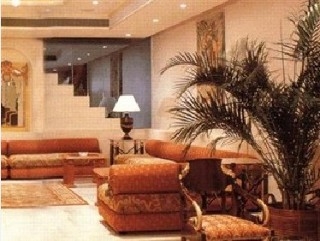 Imagen de la habitación del Hotel Regency Palace. Foto 2