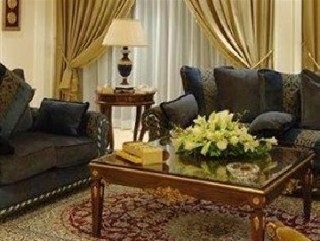 Imagen de la habitación del Hotel Regency Palace. Foto 7