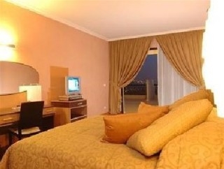Imagen de la habitación del Hotel Regency Palace. Foto 8