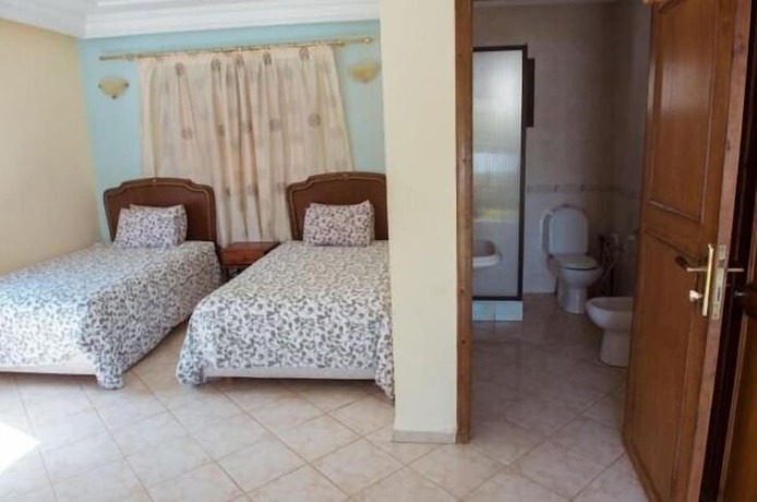 Imagen de la habitación del Hotel Regency Park and Suites. Foto 12