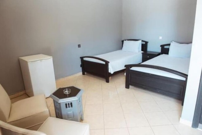 Imagen de la habitación del Hotel Regency Park and Suites. Foto 13