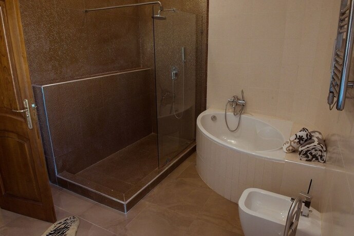 Imagen general del Hotel Regency Park and Suites. Foto 3
