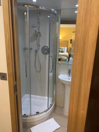 Imagen de la habitación del Hotel Regency Parkside. Foto 7