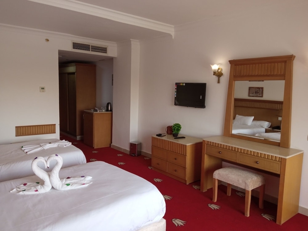 Imagen de la habitación del Hotel Regency Pyramids. Foto 5