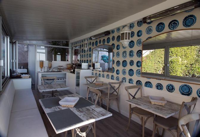 Imagen del bar/restaurante del Hotel Regency, ROQUEBRUNE-CAP-MARTIN. Foto 2