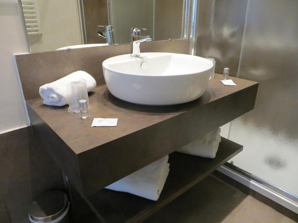Imagen de la habitación del Hotel Regency, ROQUEBRUNE-CAP-MARTIN. Foto 4