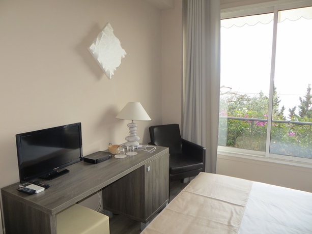 Imagen de la habitación del Hotel Regency, ROQUEBRUNE-CAP-MARTIN. Foto 4