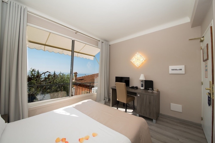 Imagen de la habitación del Hotel Regency, ROQUEBRUNE-CAP-MARTIN. Foto 9