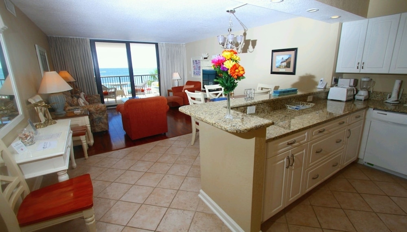 Imagen de la habitación del Hotel Regency Towers. Foto 13