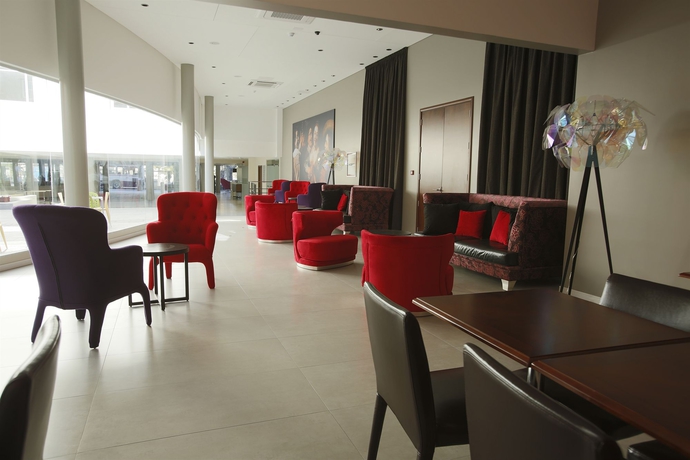 Imagen del bar/restaurante del Hotel Regency Way Montevideo. Foto 3