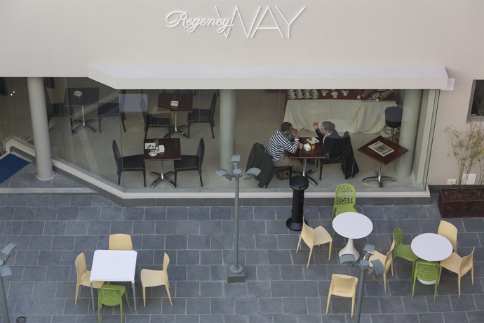 Imagen del bar/restaurante del Hotel Regency Way Montevideo. Foto 8