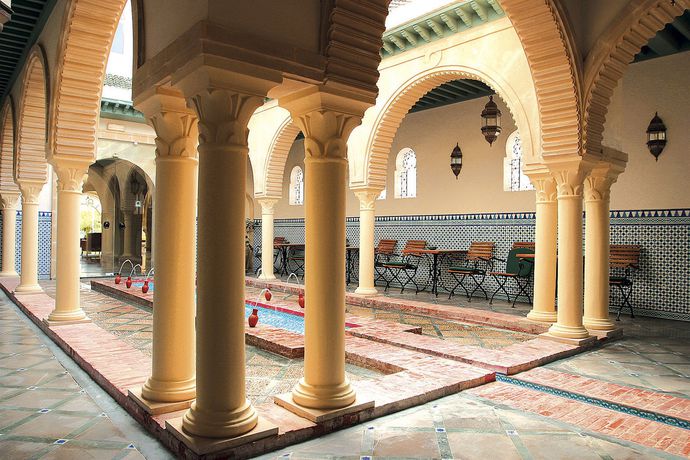 Imagen de los interiores del Hotel Regency and Spa. Foto 12