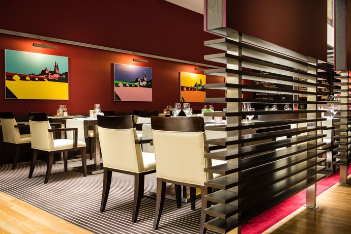 Imagen del bar/restaurante del Hotel Regensburg operated by Beepartment. Foto 5
