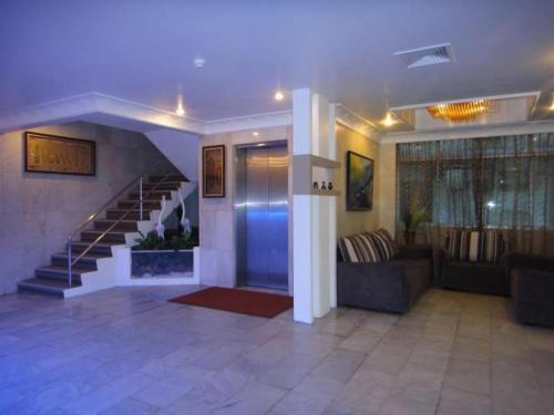 Imagen general del Hotel Regent, BINTULU. Foto 2