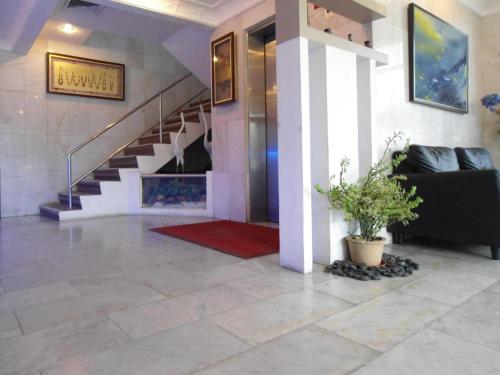 Imagen general del Hotel Regent, BINTULU. Foto 4