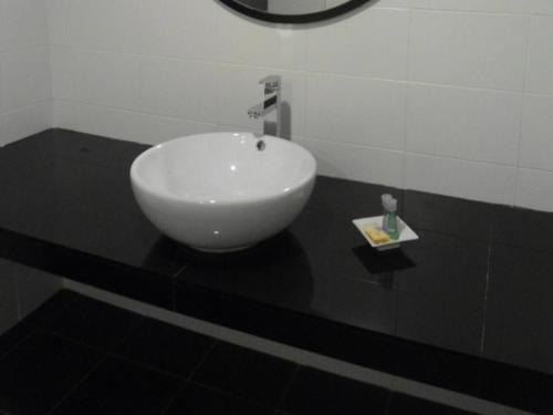 Imagen general del Hotel Regent, BINTULU. Foto 11
