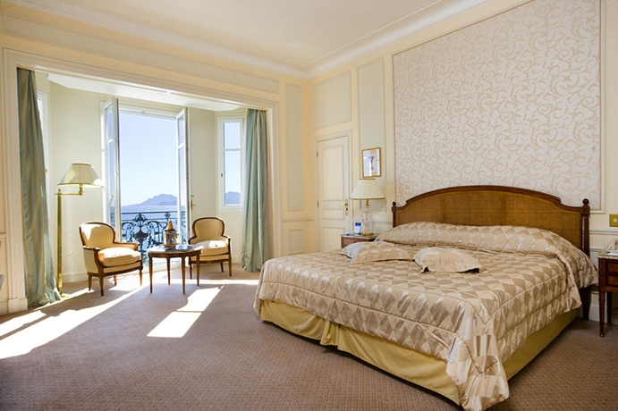 Imagen de la habitación del Hotel Regent Carlton Cannes. Foto 12