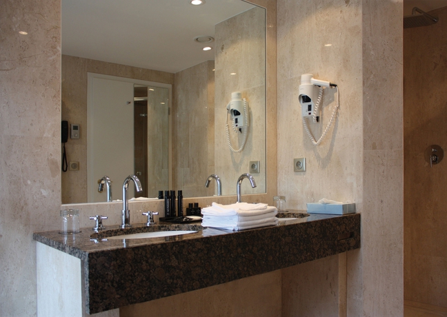 Imagen de la habitación del Hotel Regent Contades, Bw Premier Collection. Foto 11