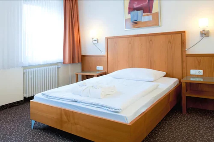 Imagen de la habitación del Hotel Regent, Duisburgo. Foto 13