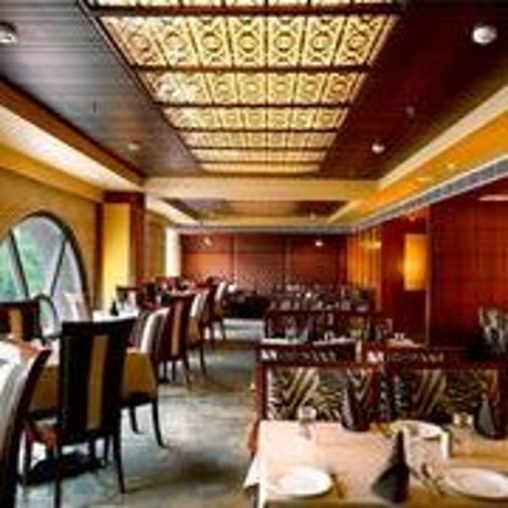 Imagen de los interiores del Hotel Regent Grand. Foto 16