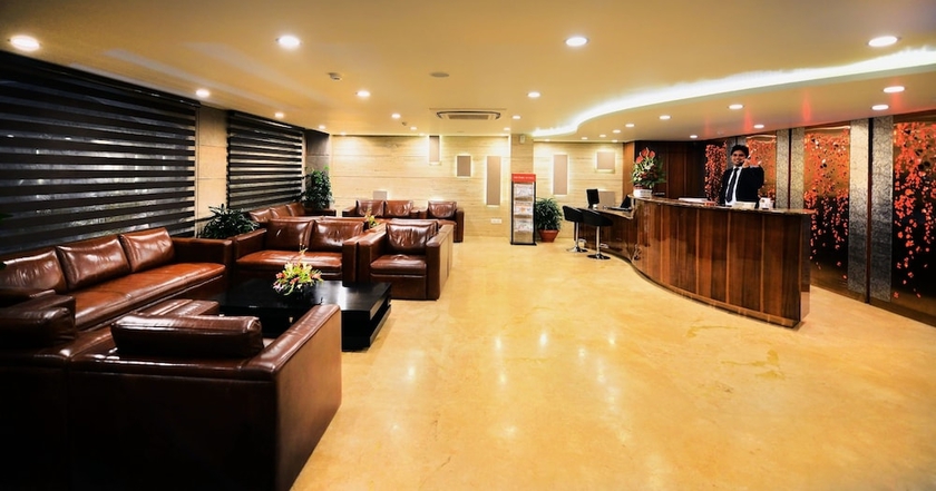 Imagen de los interiores del Hotel Regent Grand. Foto 19