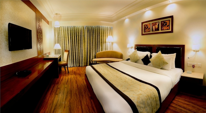 Imagen de la habitación del Hotel Regent Grand. Foto 14