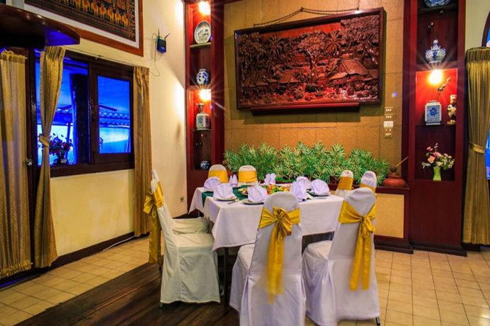 Imagen del bar/restaurante del Hotel Regent Lodge Lampang. Foto 3