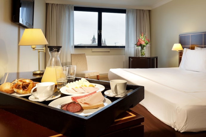 Imagen de la habitación del Hotel Regent, Munich. Foto 2