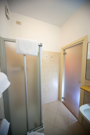 Imagen de la habitación del Hotel Regent, PESCARA. Foto 3