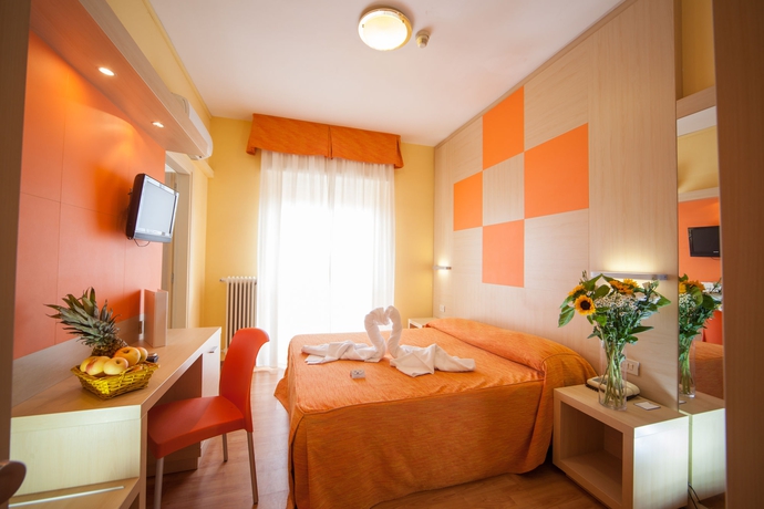 Imagen de la habitación del Hotel Regent, PESCARA. Foto 4