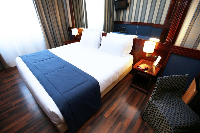 Imagen de la habitación del Hotel Regent, Roma. Foto 9