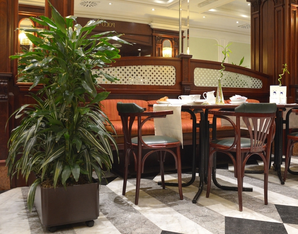 Imagen del bar/restaurante del Hotel Regent, Roma. Foto 2