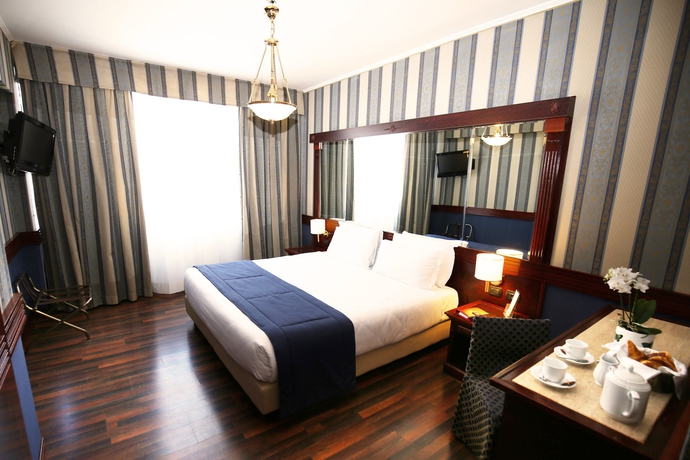 Imagen de la habitación del Hotel Regent, Roma. Foto 13