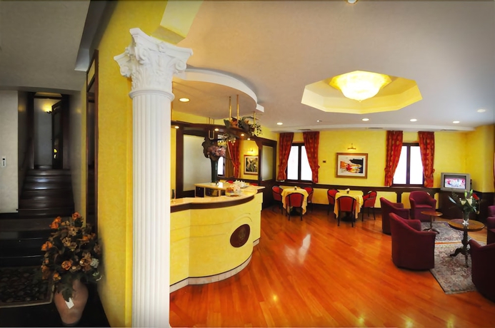 Imagen de los interiores del Hotel Regent, San Benedetto del Tronto. Foto 15