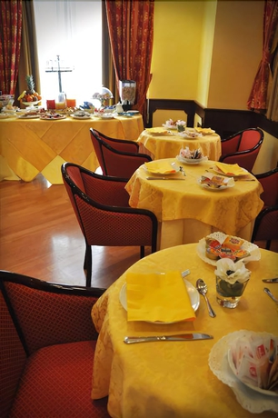 Imagen del bar/restaurante del Hotel Regent, San Benedetto del Tronto. Foto 6