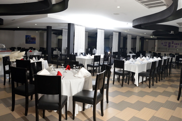 Imagen del bar/restaurante del Hotel Regent Star. Foto 4