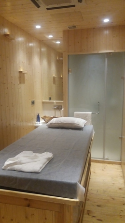 Imagen de la piscina del Hotel Regenta Central - Amritsar. Foto 19