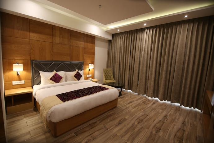 Imagen de la habitación del Hotel Regenta Central Cassia Zirakpur Chandigarh. Foto 4