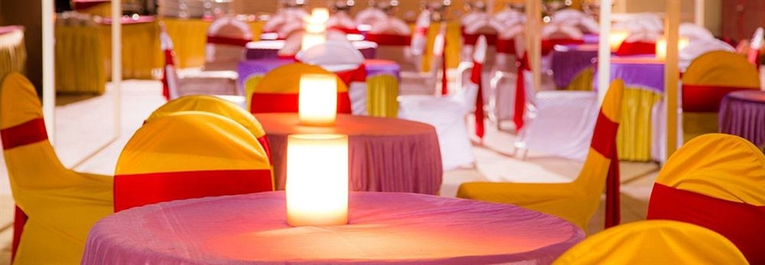 Imagen de los interiores del Hotel Regenta Central Grand Exotica Pune. Foto 10