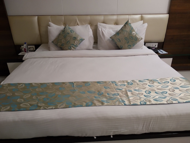 Imagen de la habitación del Hotel Regenta Central Indore. Foto 3