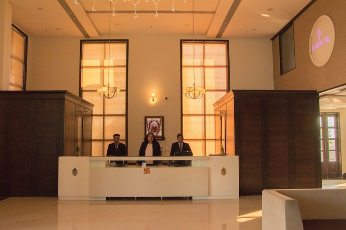Imagen de los interiores del Hotel Regenta Central Indore. Foto 18