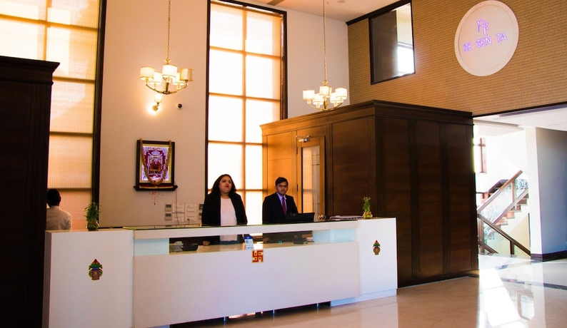 Imagen de los interiores del Hotel Regenta Central Indore. Foto 19