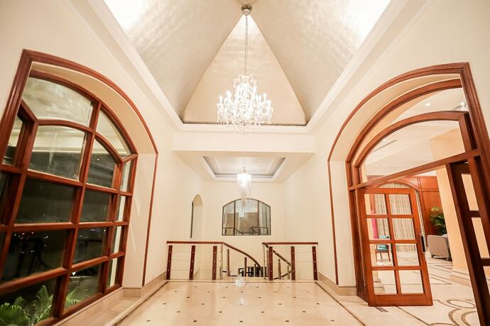 Imagen de los interiores del Hotel Regenta Central Lucknow By Royal Orchids Limited. Foto 18