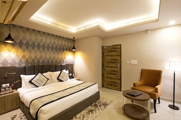 Imagen de la habitación del Hotel Regenta Central Noida. Foto 3