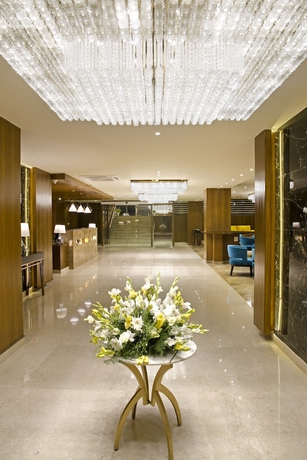Imagen de los interiores del Hotel Regenta Central Noida. Foto 16