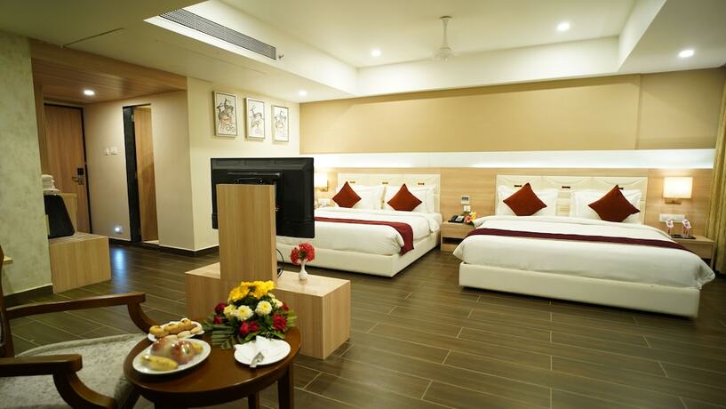 Imagen de la habitación del Hotel Regenta Central Somnath. Foto 14